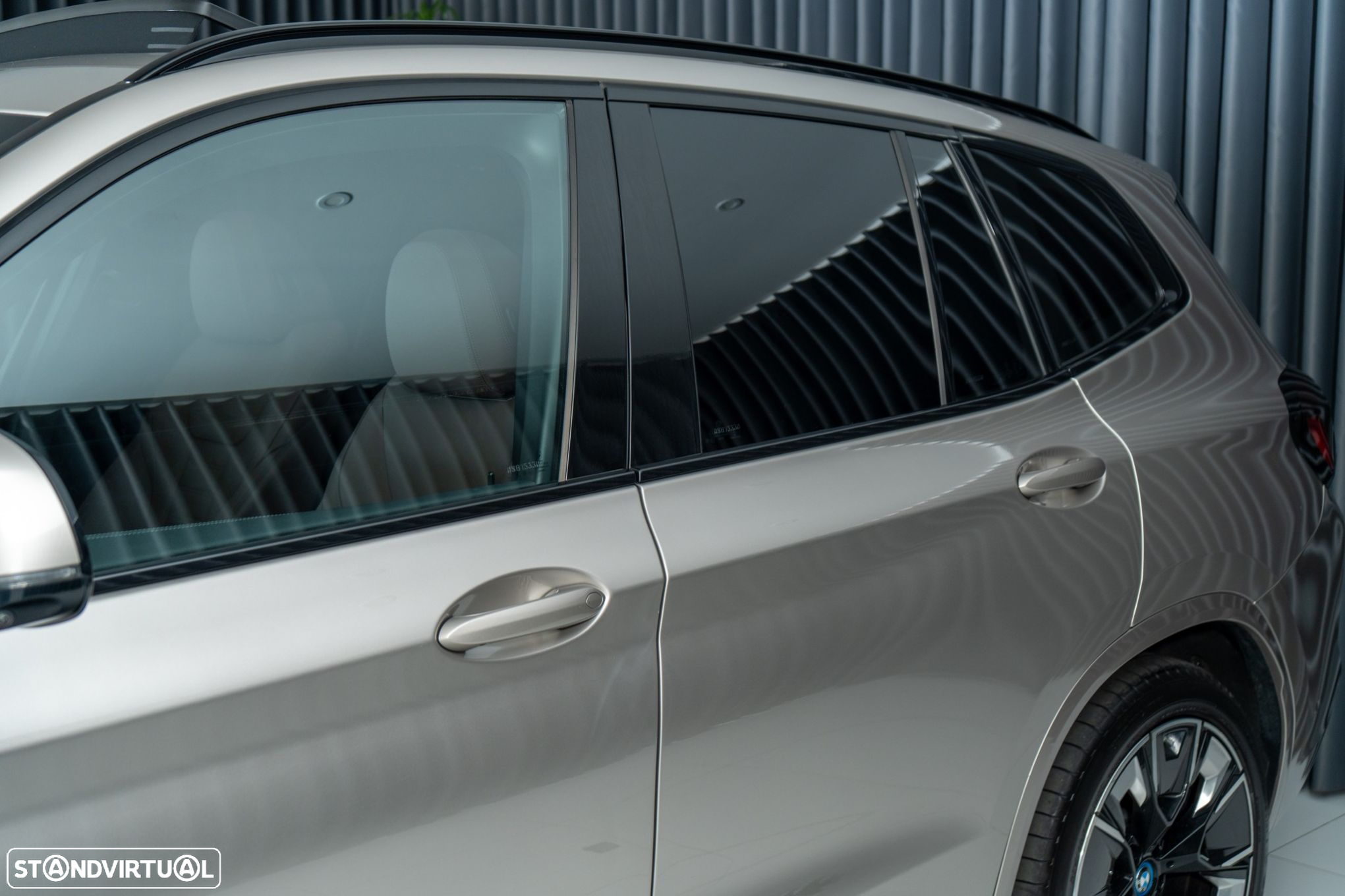 BMW iX3 M Sport Impressive - 14