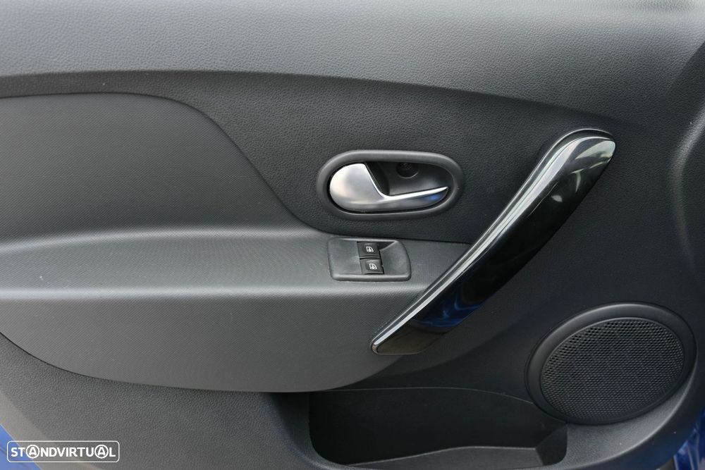 Dacia Sandero - 26