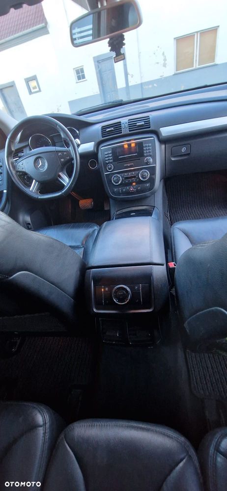 Mercedes-Benz Klasa R - 7