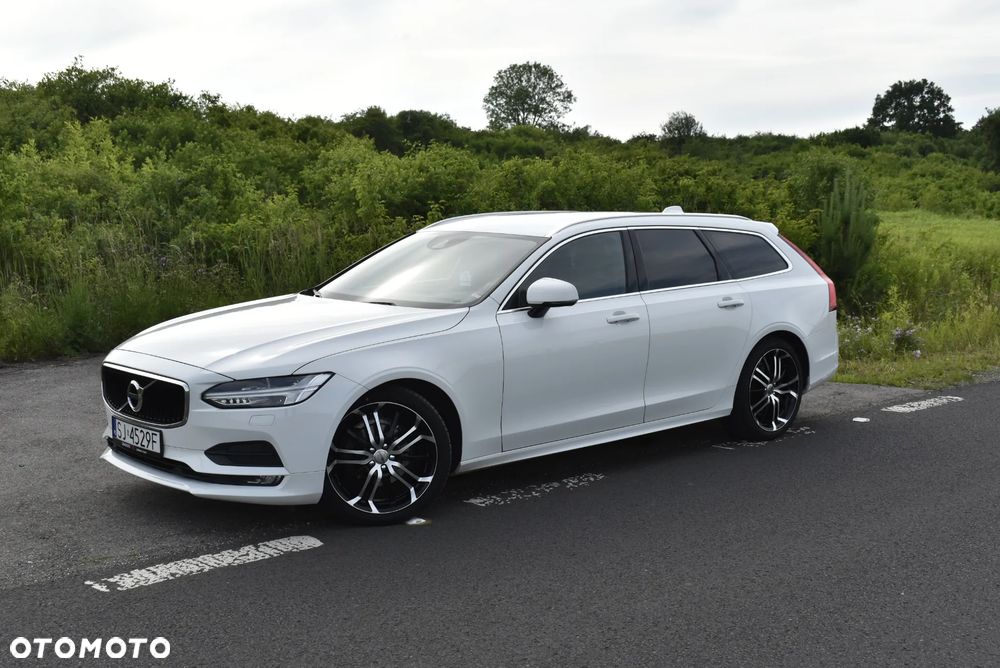 Volvo V90 D4 Momentum Pro - 5