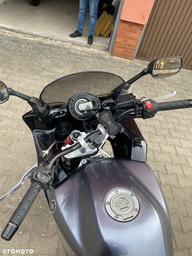 Yamaha FZ6 - 6