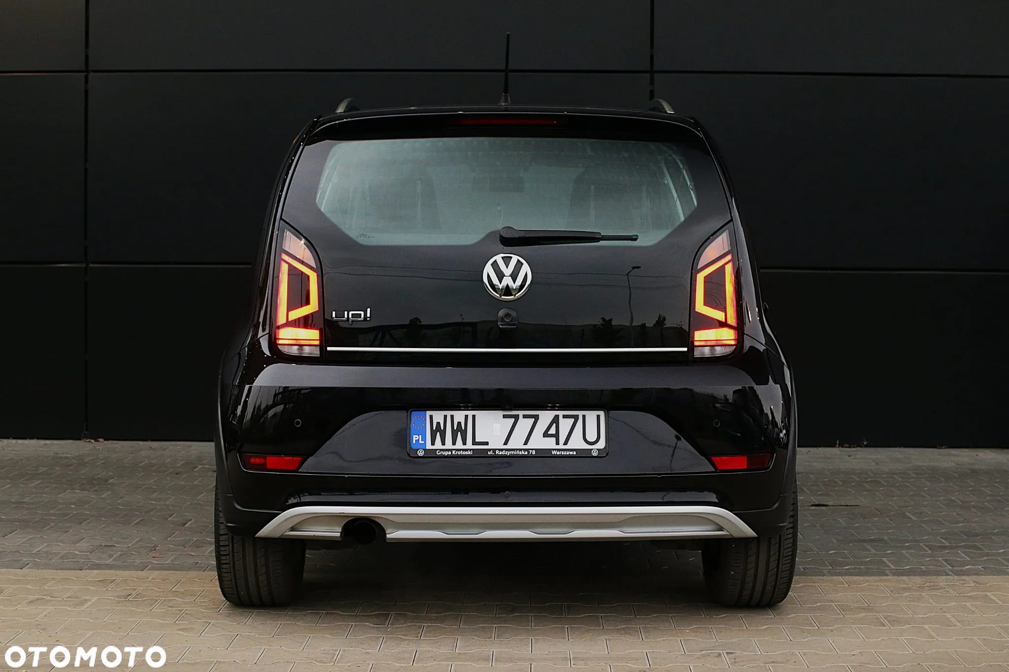 Volkswagen up! - 4