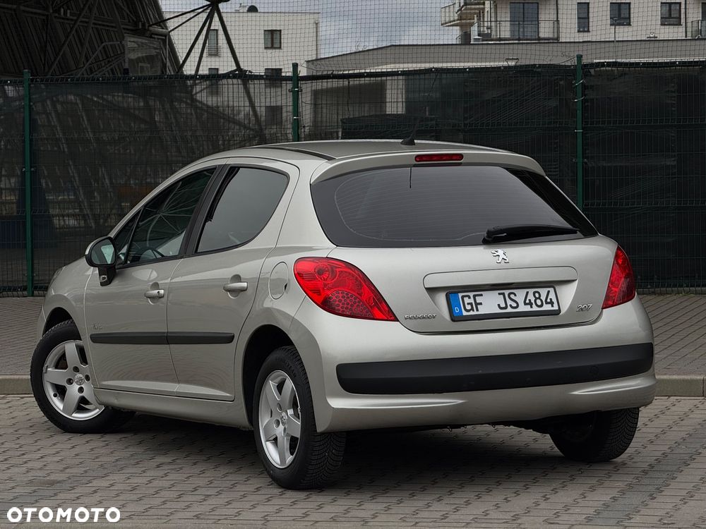 Peugeot 207 95 VTi Filou - 18