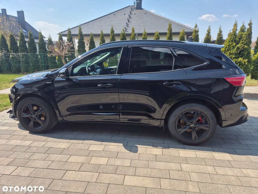 Ford Kuga 1.5 EcoBoost ST-LINE X - 2