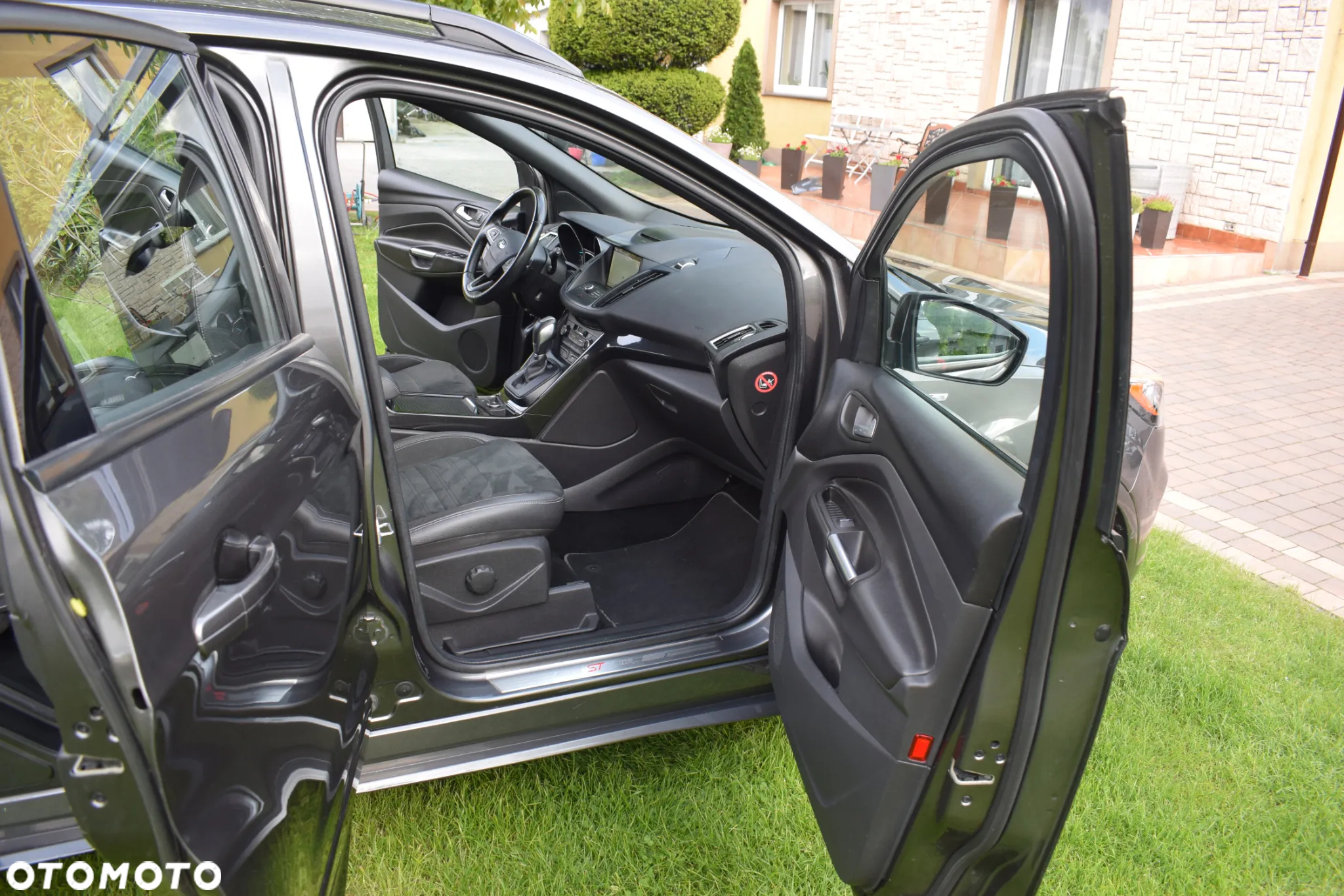 Ford Kuga 2.0 TDCi 4x4 ST-Line - 23