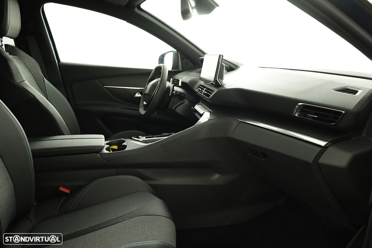 Peugeot 5008 1.2 Hybrid Allure Pack e-DCS6 - 21