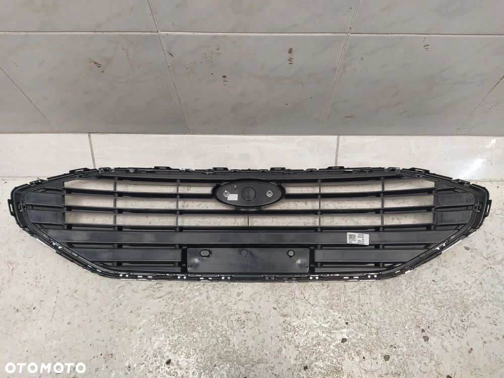 FORD FIESTA MK8 GRILL ATRAPA CHŁODNICY CHROM ZNACZEK KOMPLETNY ORYGINAŁ - 8