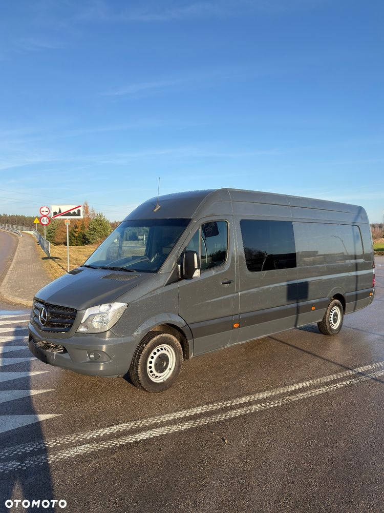 Mercedes-Benz Sprinter - 22