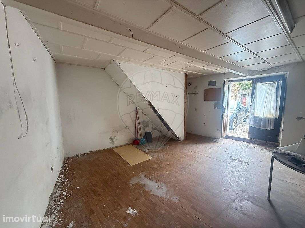 Moradia T1 para venda - Grande imagem: 2/21