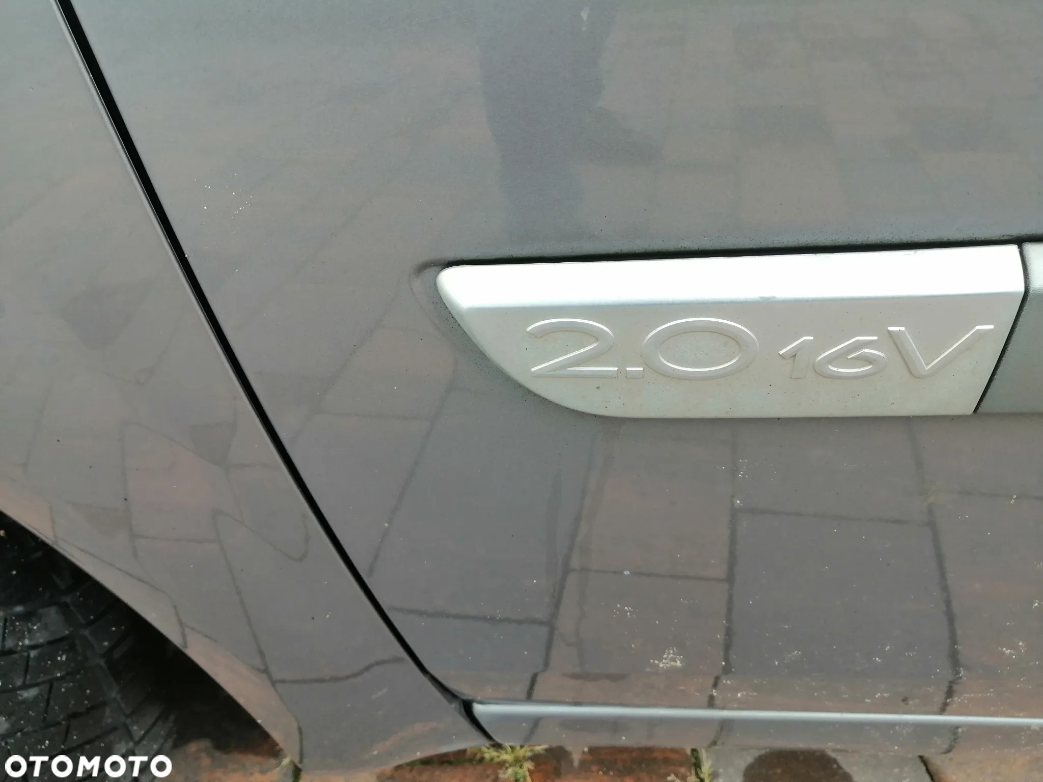 Renault Scenic ver-2-0-confort-expression - 3