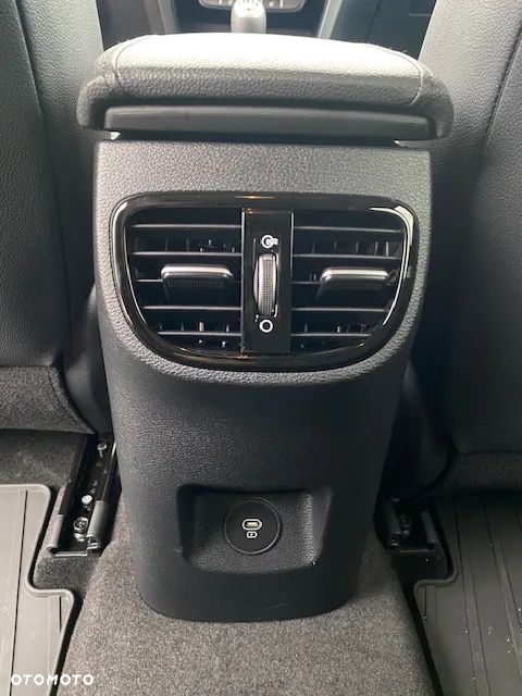 Kia Ceed 1.5 T-GDI Tribute - 23