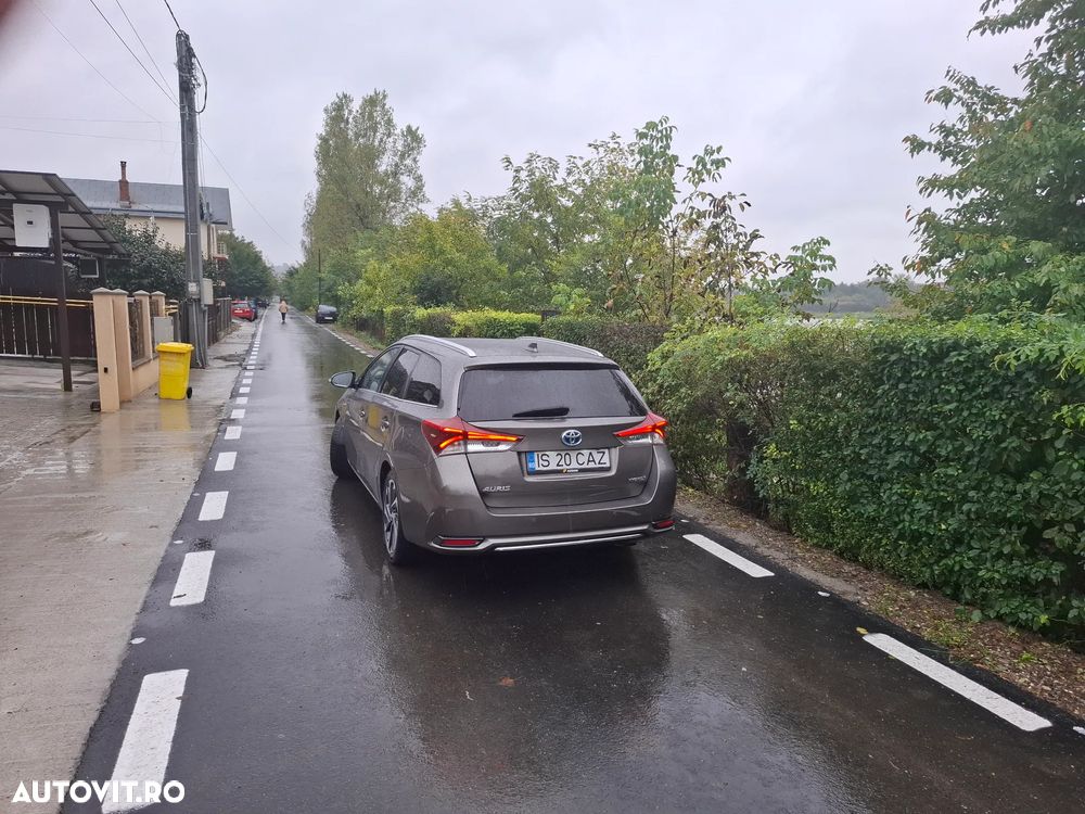 Toyota Auris 1.8 L VVT-i Hybrid Sol - 15