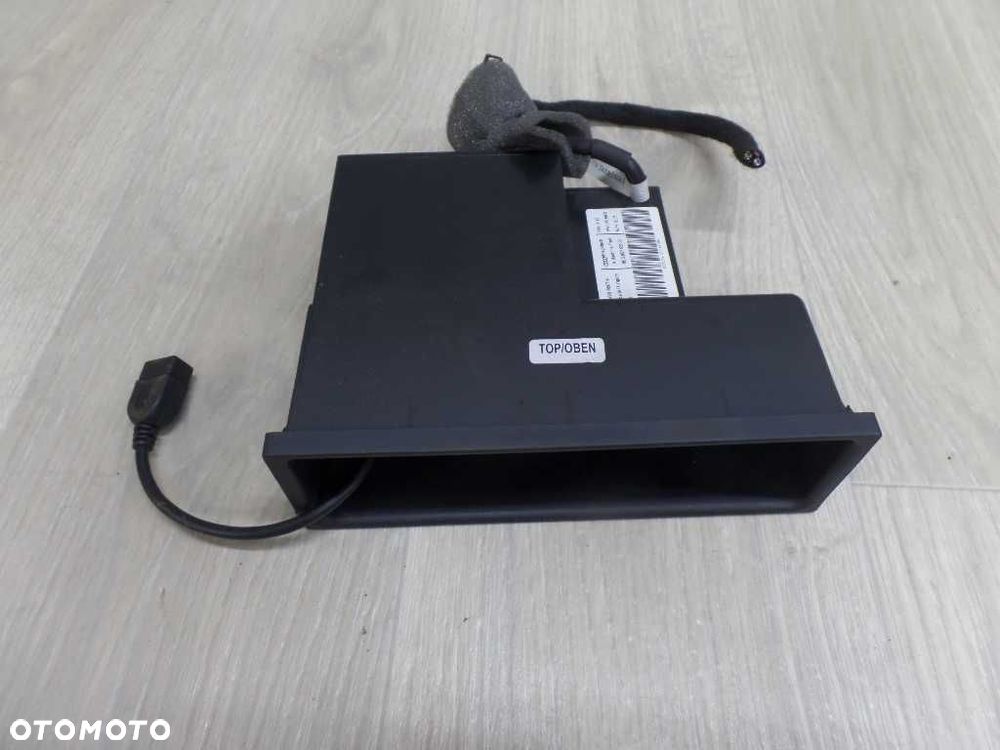 AUDI A3 8P INTERFACE ZLACZE USB 8E0857925C 03-09 - 2