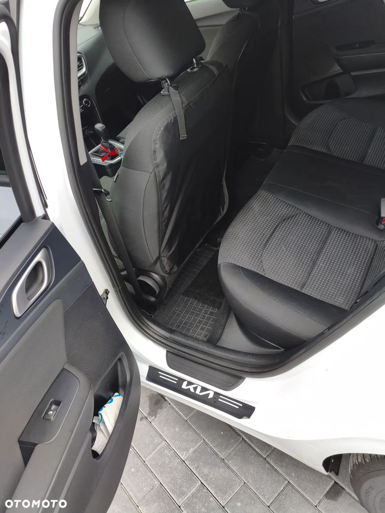 Kia Ceed 1.4 L - 15