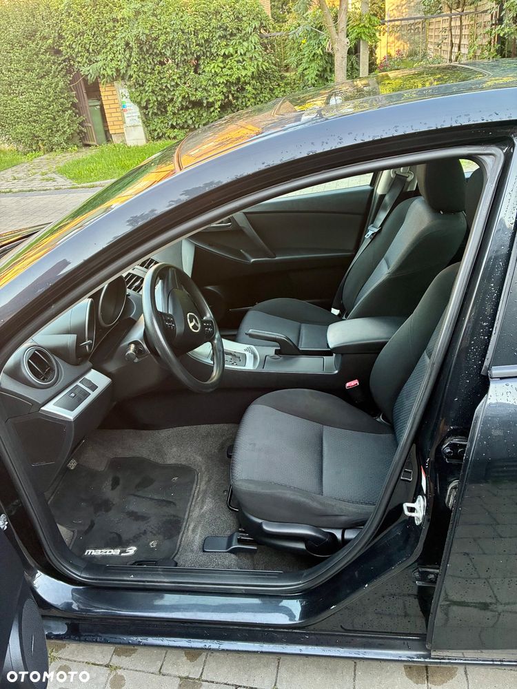 Mazda 3 2.0 Exclusive + - 10