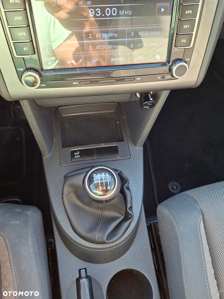Volkswagen Touran 1.9 TDI DPF Blue Motion Conceptline - 22