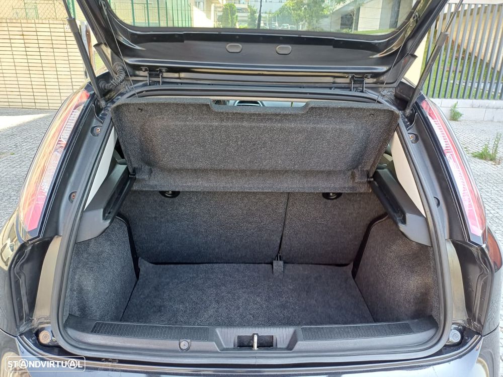 Fiat Punto Evo 1.4 Dynamic Style - 39