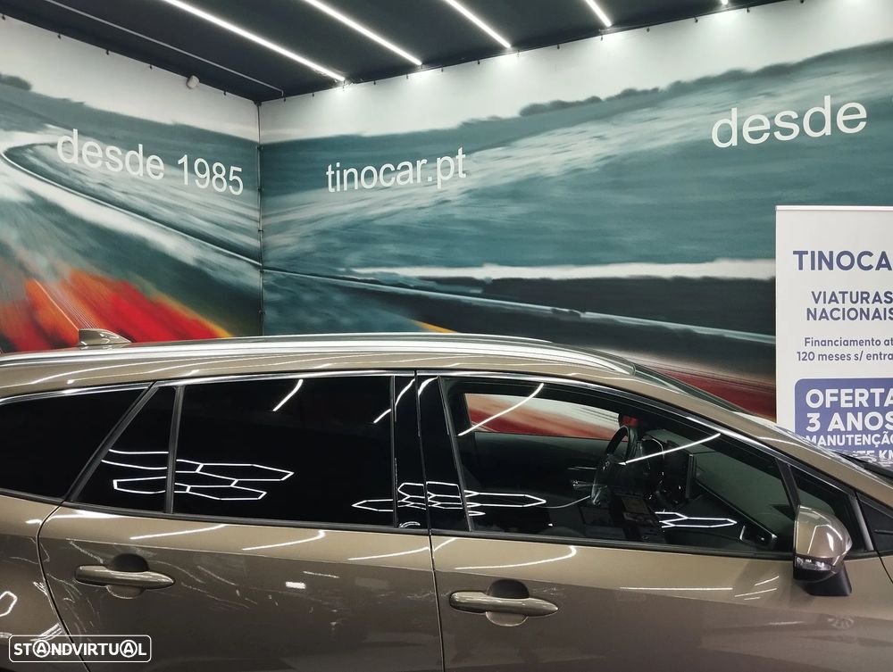 Toyota Corolla 1.8 Hybrid Comfort — fotografia 9