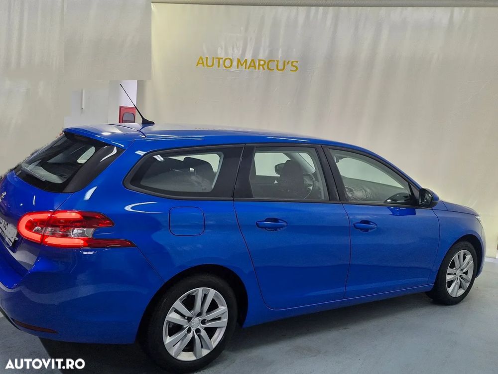 Peugeot 308 1.2 L PureTech Turbo S&S Allure - 13