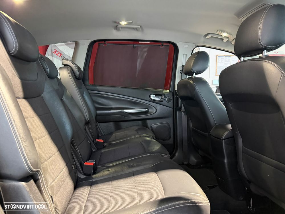 Ford S-Max 2.0 TDCi Titanium 7L - 11