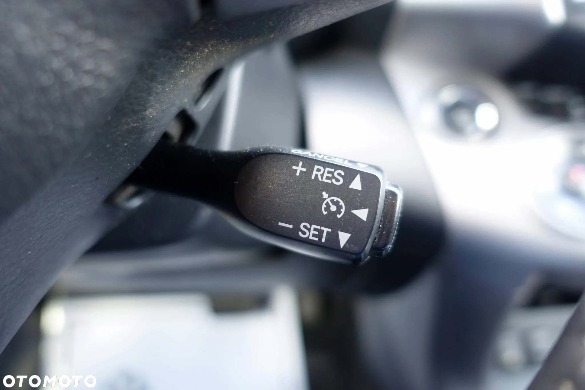 Toyota RAV4 2.0 VVT-i Premium - 24