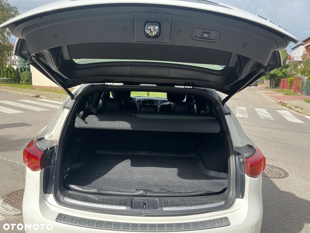 Infiniti QX70 3.0d S Premium - 10