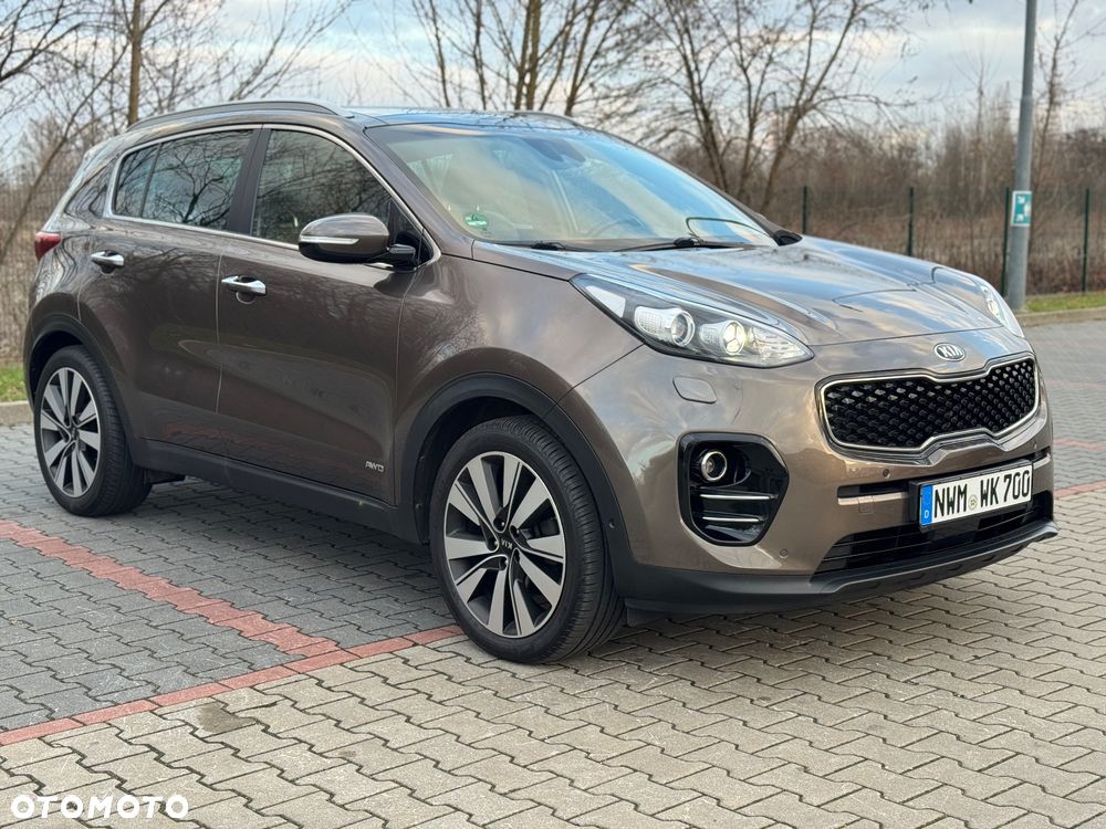 Kia Sportage 2,0 CRDI AWD Platinum - 3