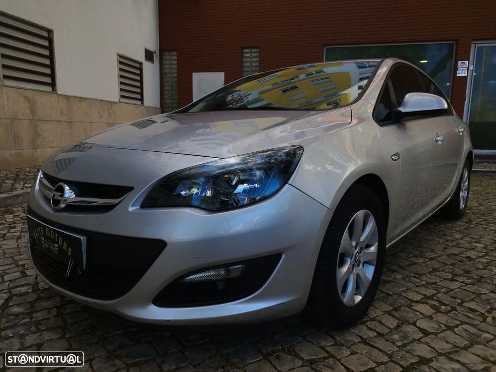 Opel Astra 1.4 T Cosmo S/S - 1