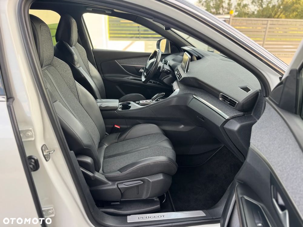 Peugeot 3008 - 23