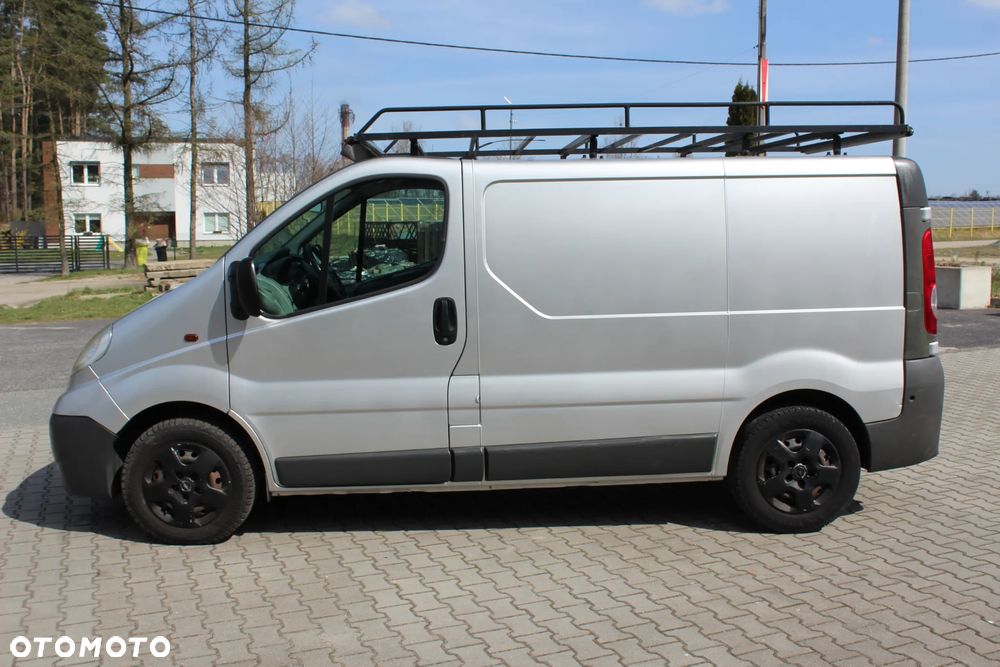Opel Vivaro - 8