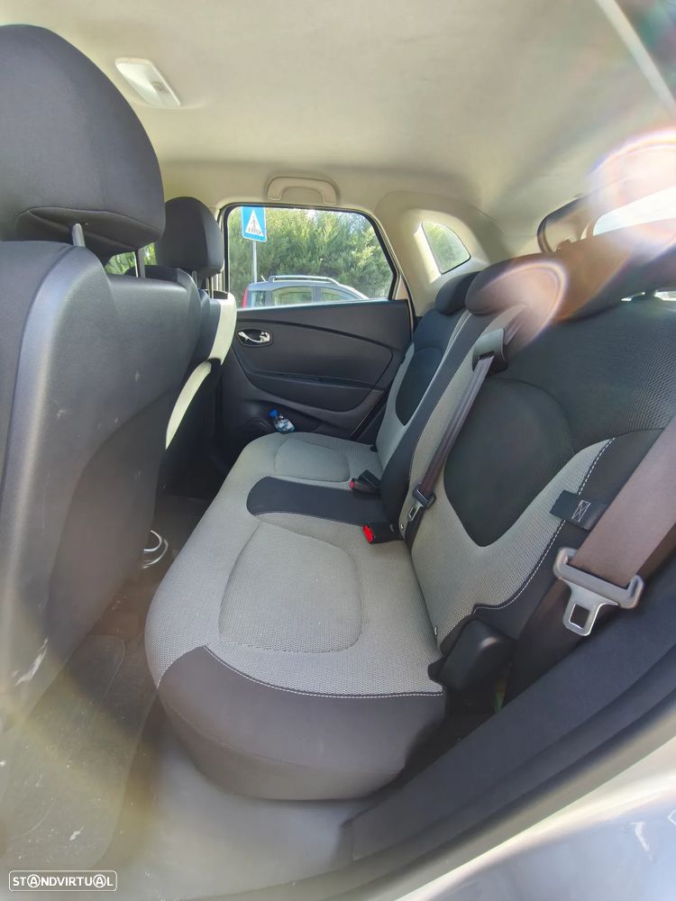 Renault Captur 1.5 dCi - 10