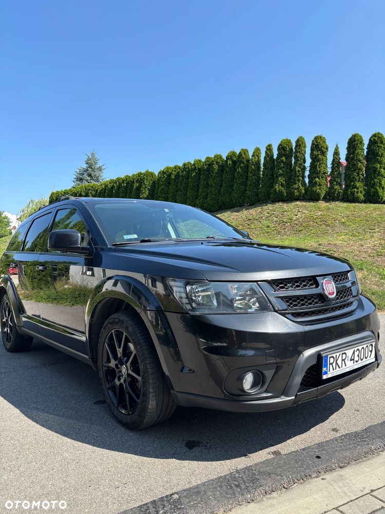 Fiat Freemont 2.0 Multijet Black Code AWD - 3