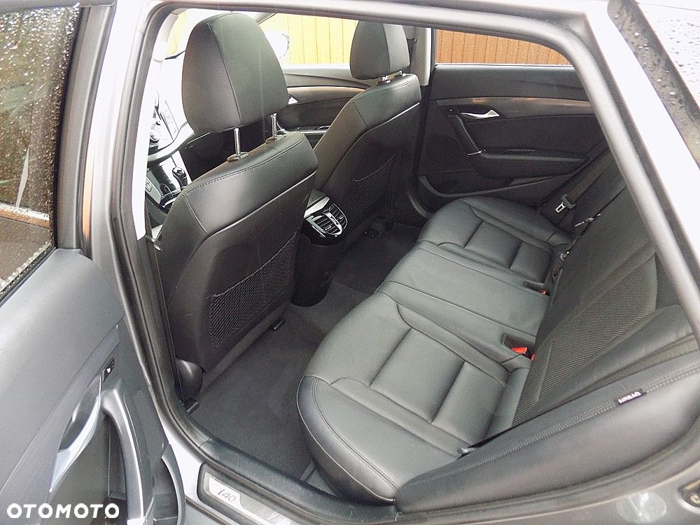 Hyundai i40 i40cw 1.7 CRDi Automatik Fifa World Cup Edition Gold - 6