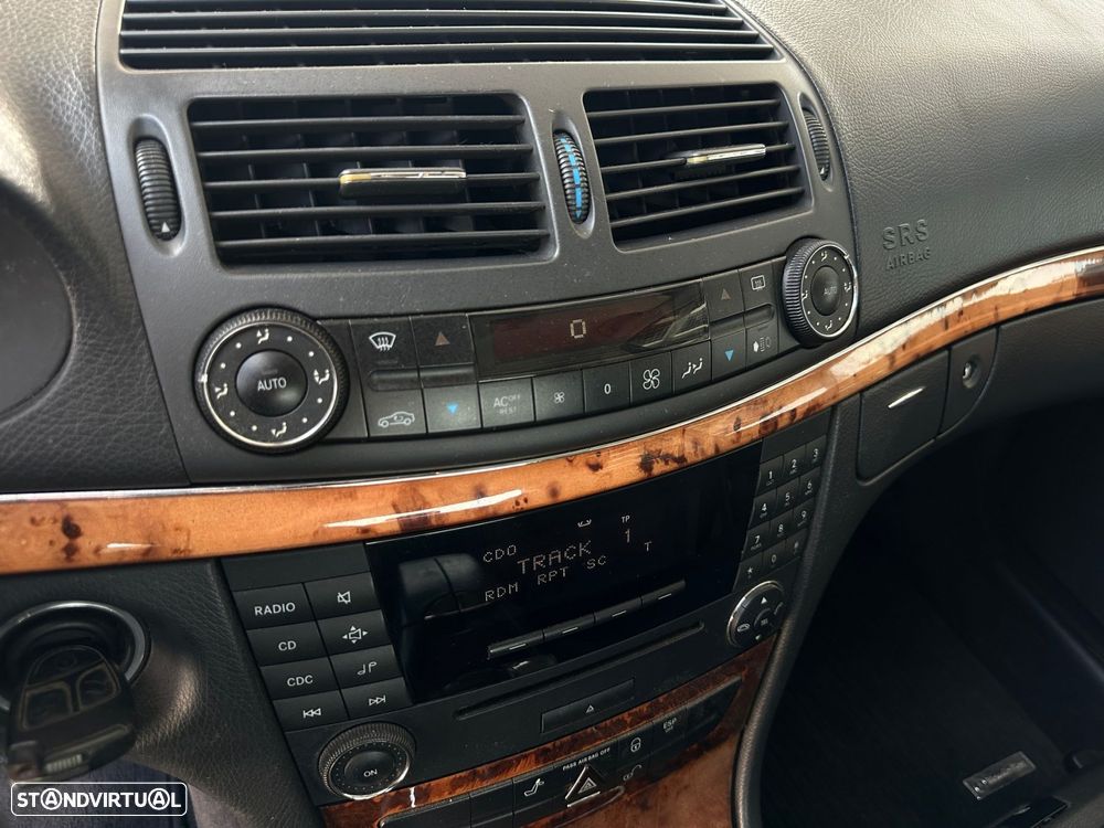 Mercedes-Benz E 220 CDi Avantgarde Aut. - 17