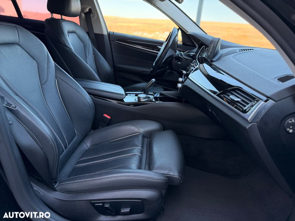 BMW Seria 5 530i xDrive Aut. Sport Line - 11