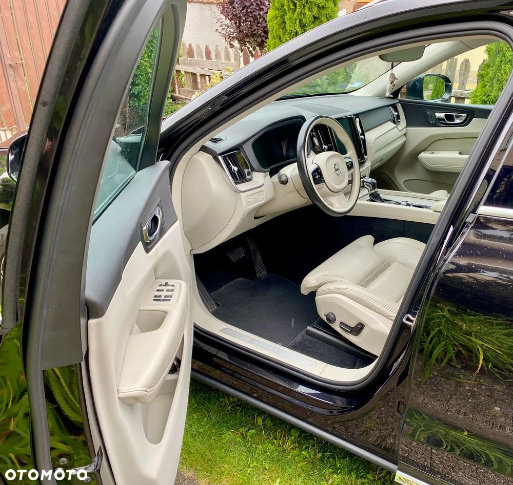 Volvo XC 60 D5 AWD Inscription - 14