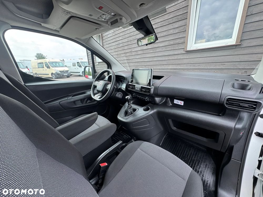 Toyota Proace City - 24
