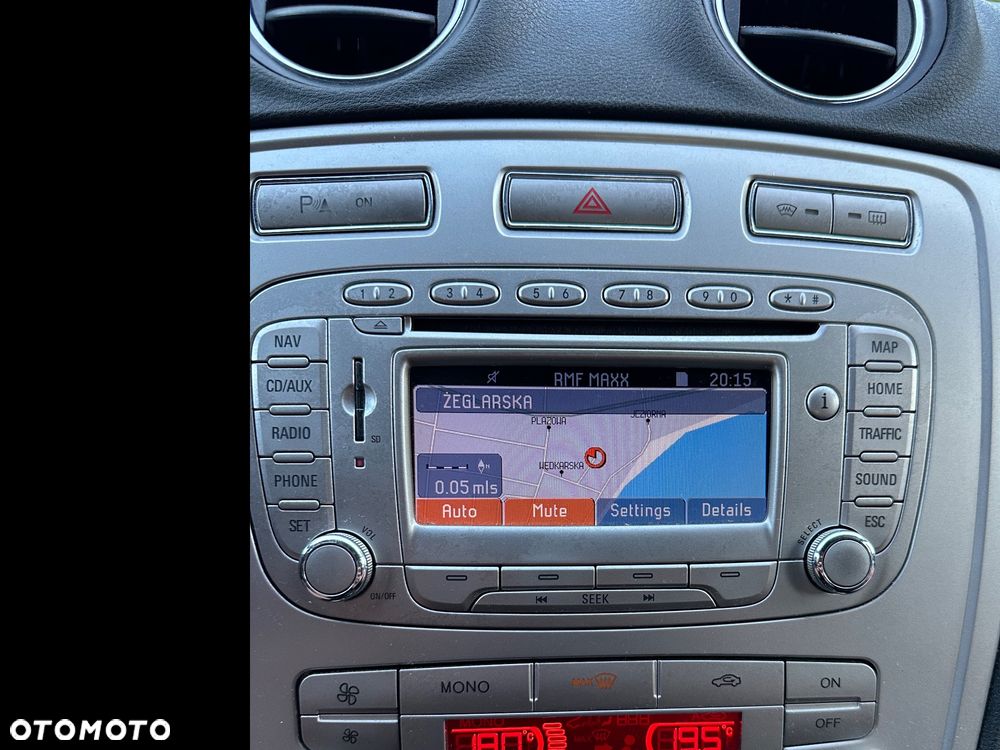 Ford Mondeo - 12