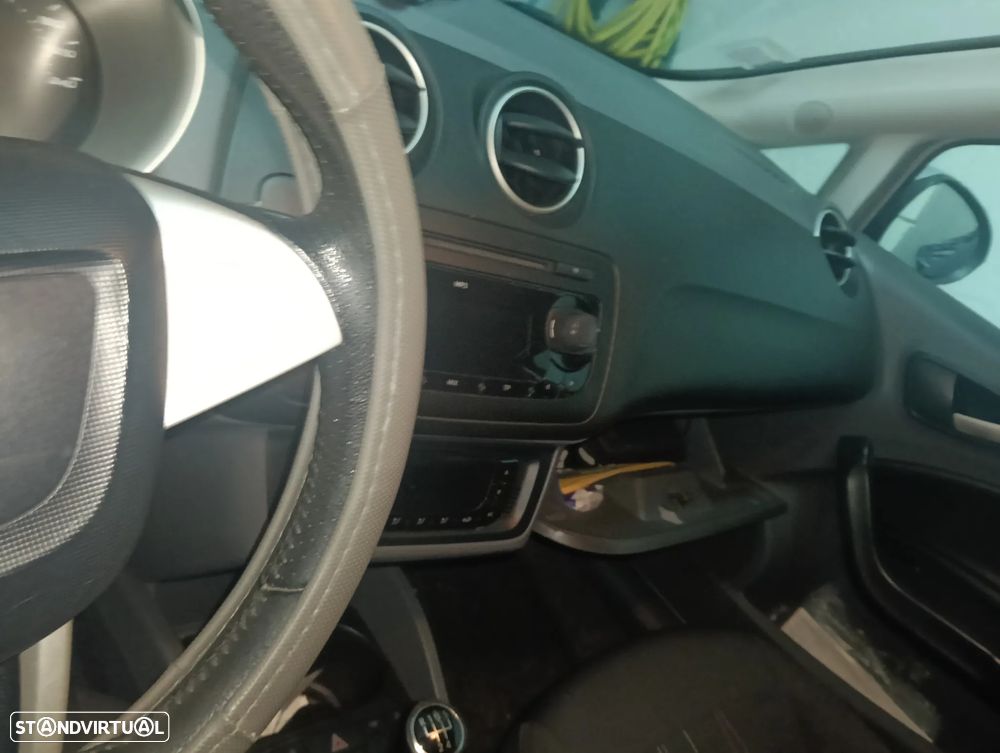 SEAT Ibiza ST 1.6 TDI Style DPF - 7