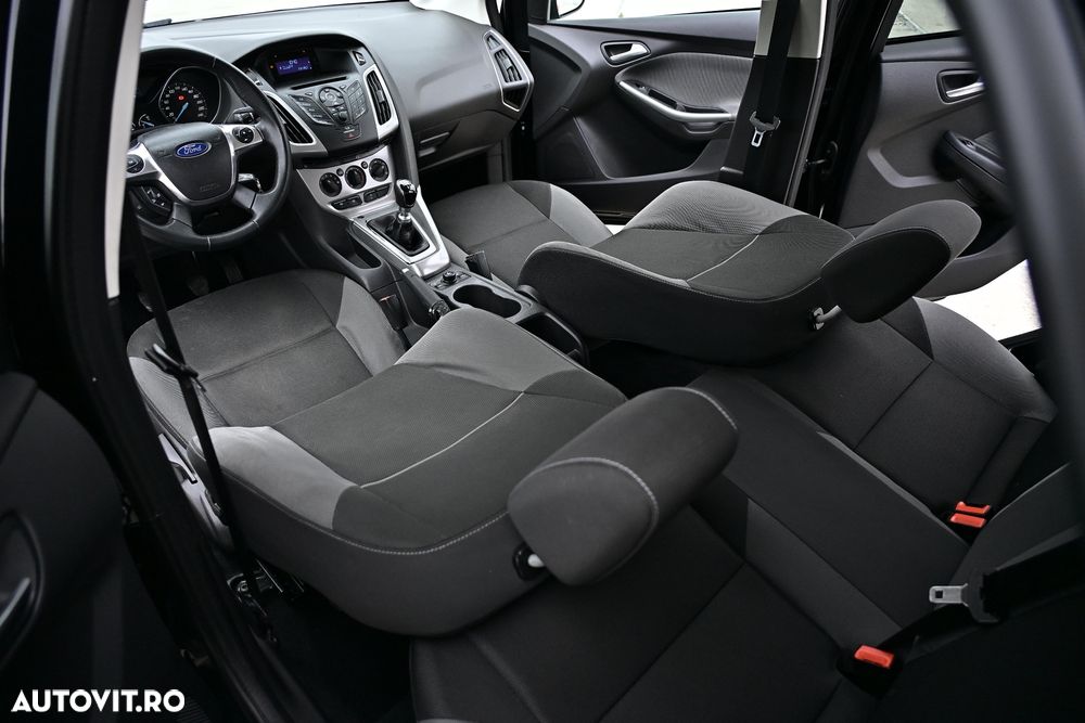 Ford Focus 1.6 TDCI DPF Titanium - 5