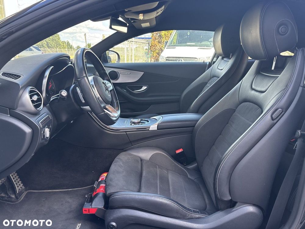Mercedes-Benz Klasa C 300 4MATIC 9G-TRONIC - 18