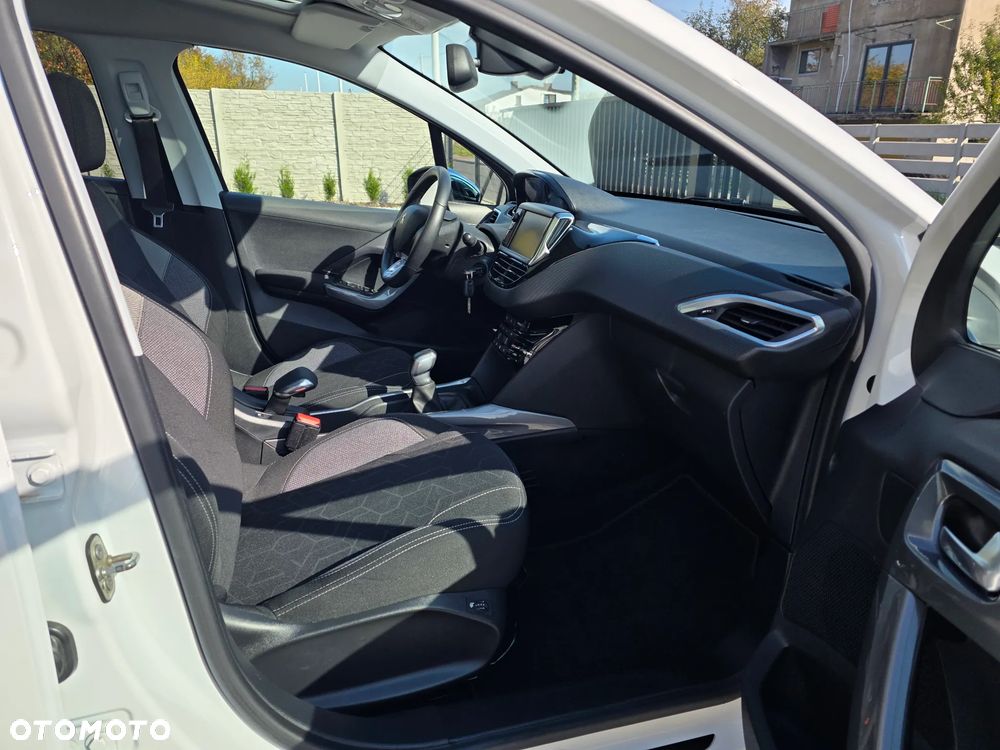 Peugeot 2008 PureTech 110 Style - 10