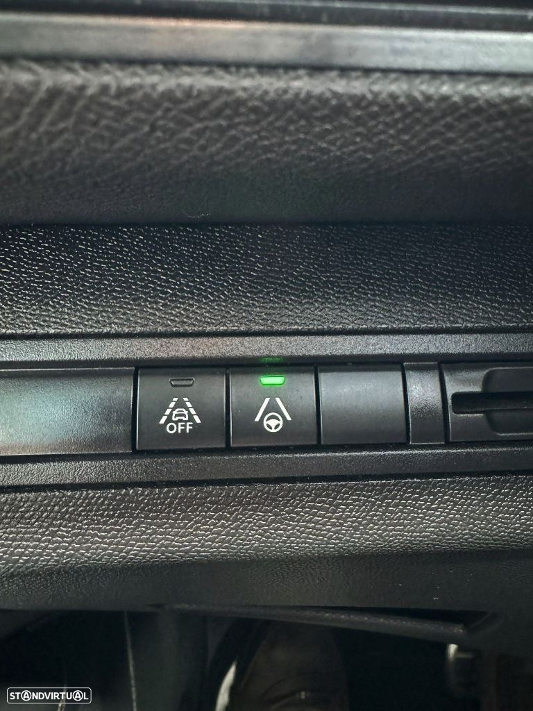 Peugeot 3008 1.5 BlueHDi GT Line EAT8 - 47