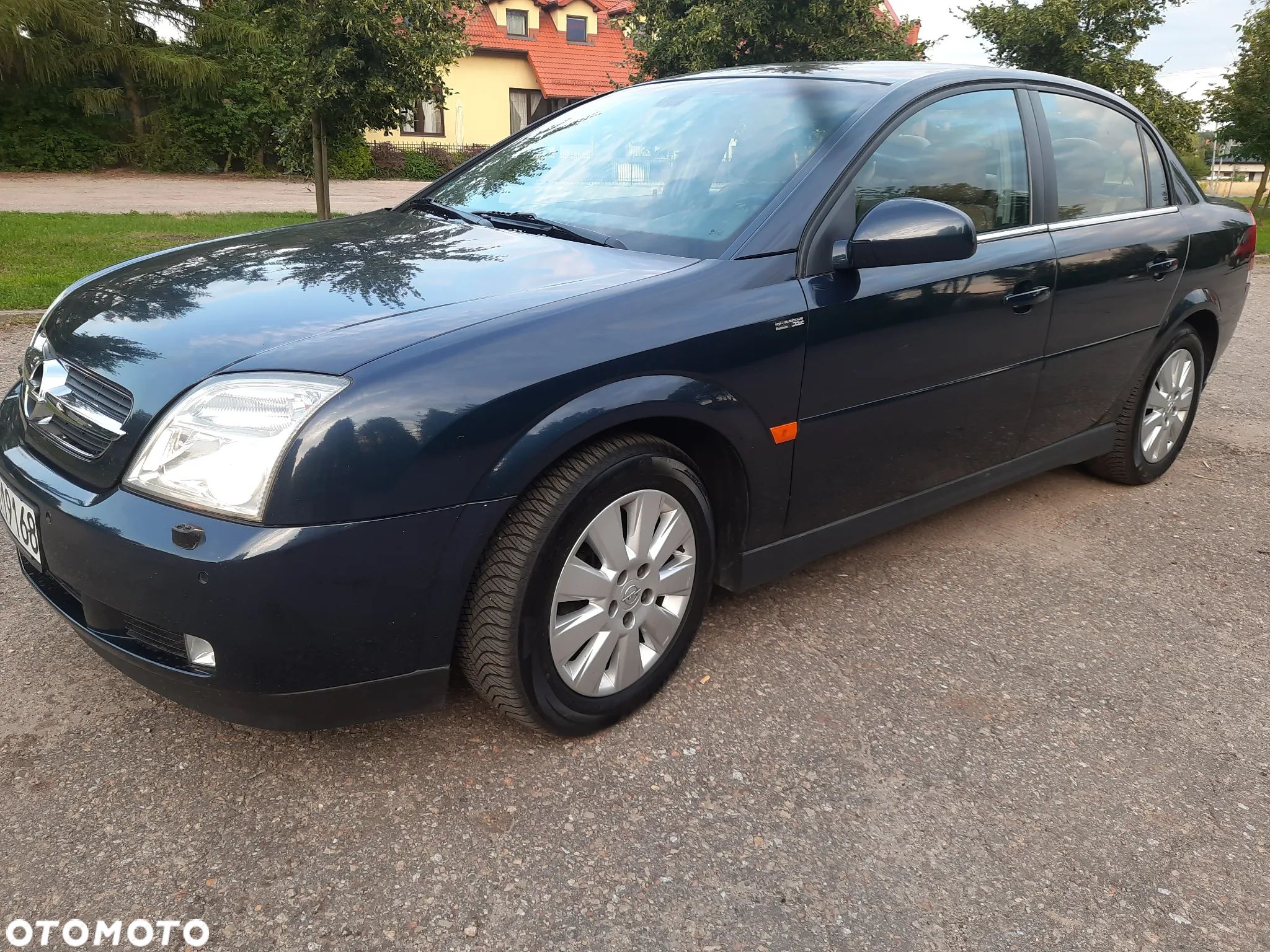 Opel Vectra 2.2 Essentia - 1