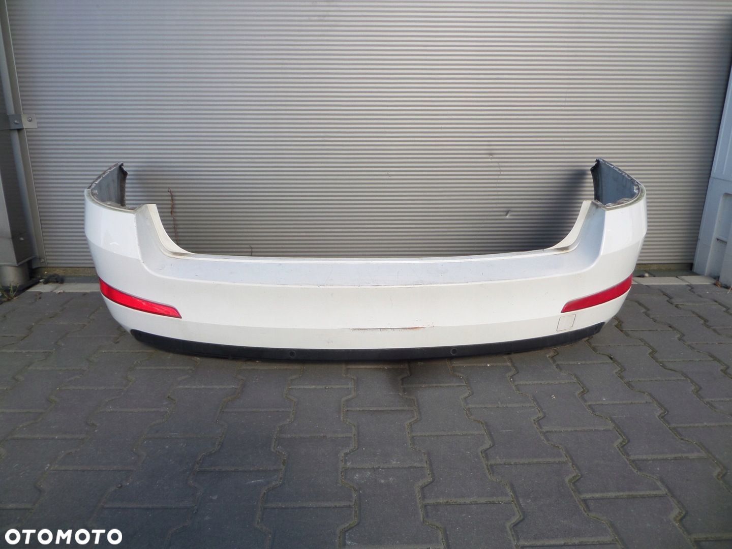 Zderzak tył Skoda Octavia III Kombi 16- W KOLOR LF9E - 1