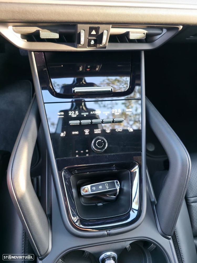 Porsche Cayenne E-Hybrid - 16