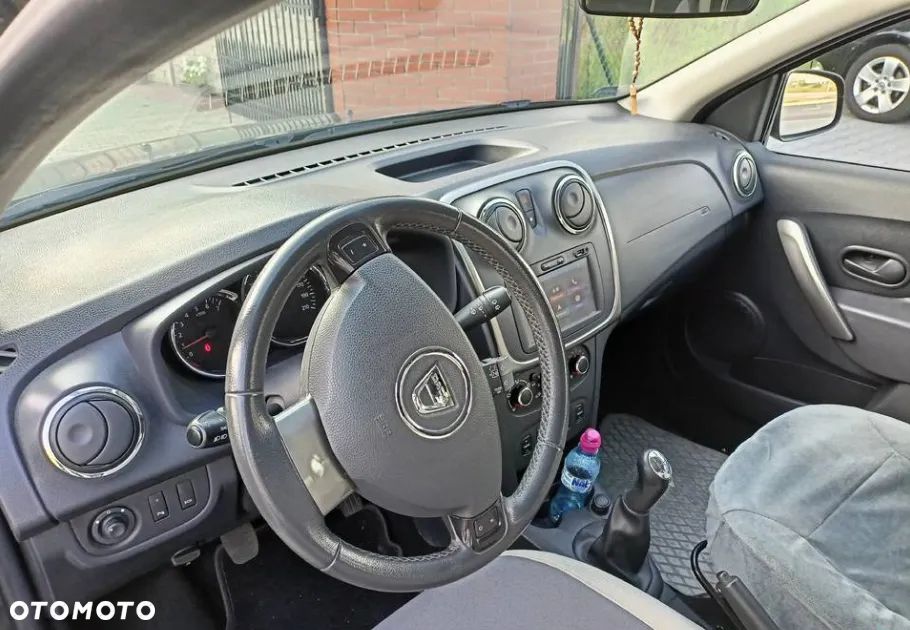 Dacia Sandero TCe 90 Laureate - 6