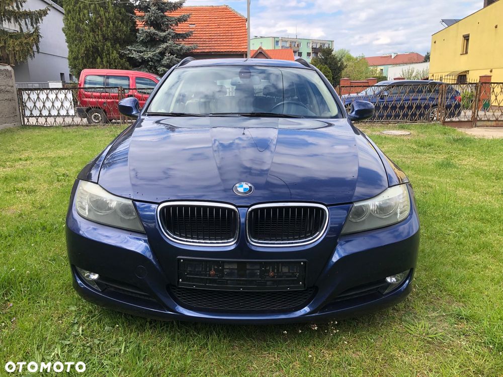 BMW Seria 3 318d DPF Edition Exclusive - 1