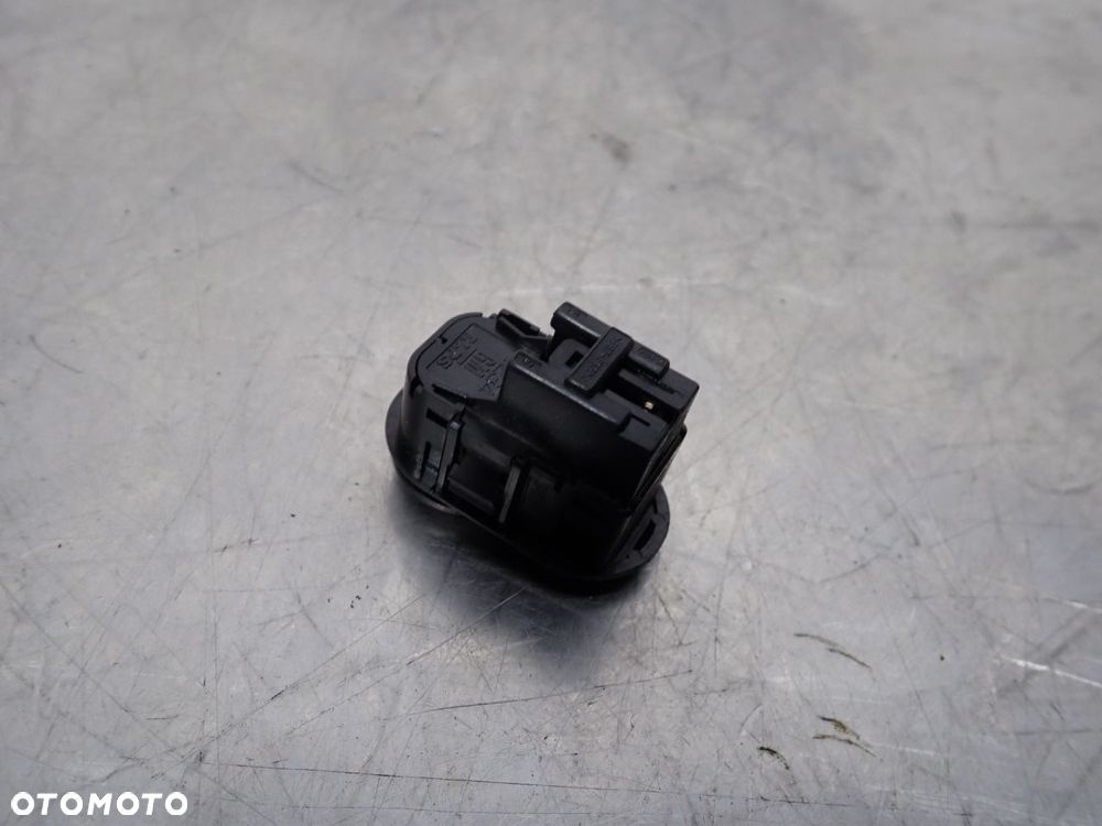 PRZEŁĄCZNIK REGULACJI LUSTEREK SUBARU JUSTY G3X 37950-83E20 - 3