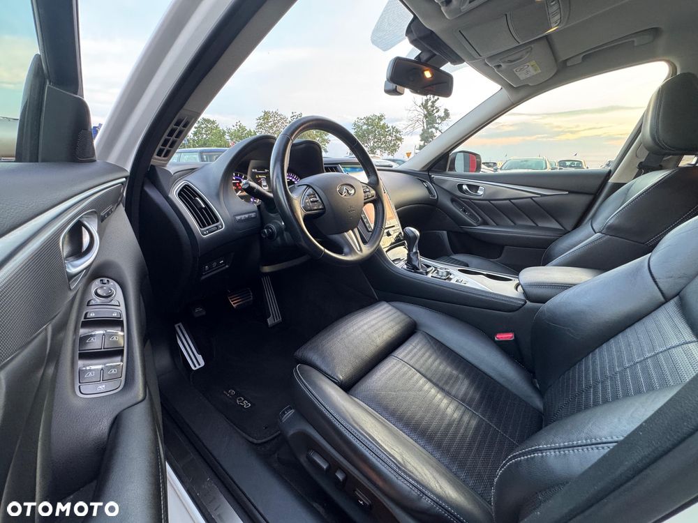 Infiniti Q50 2.0t Premium Executive - 34